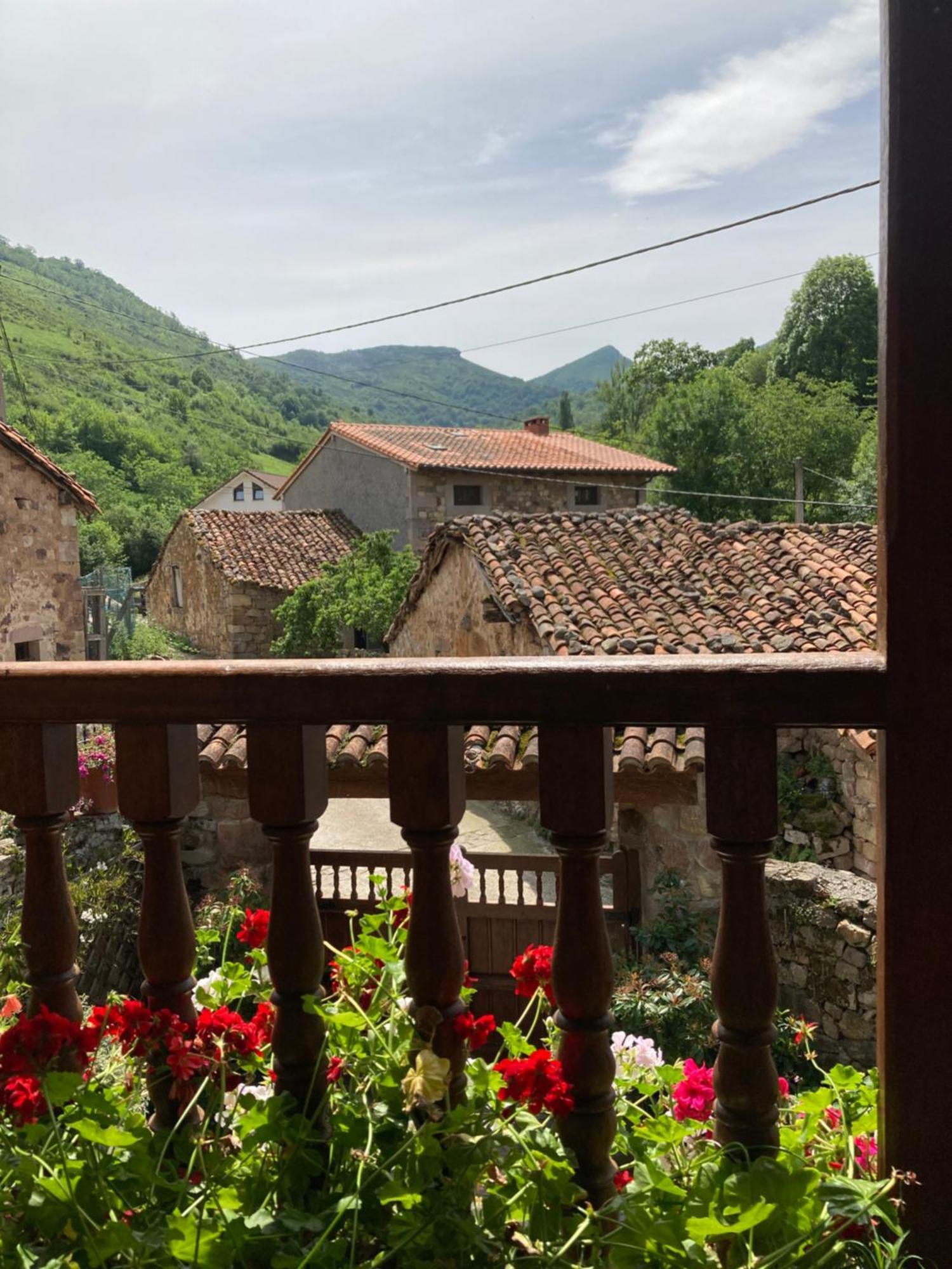 La Valuisilla, Hotel Rural Cicera Zewnętrze zdjęcie
